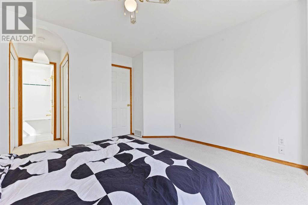 Single Family House Bi-level for Sale in  Scurfield Drive NW Scenic Acres Calgary 