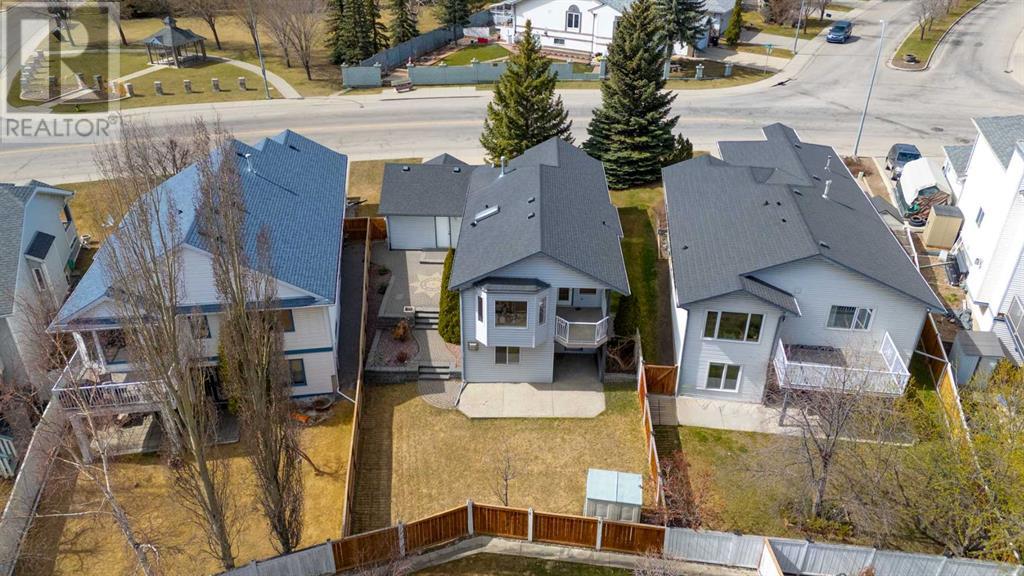 Single Family House Bi-level for Sale in  Scurfield Drive NW Scenic Acres Calgary 