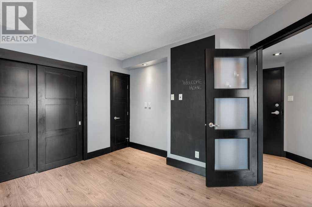 Single Family House for Sale in    Street SW Bankview Calgary 