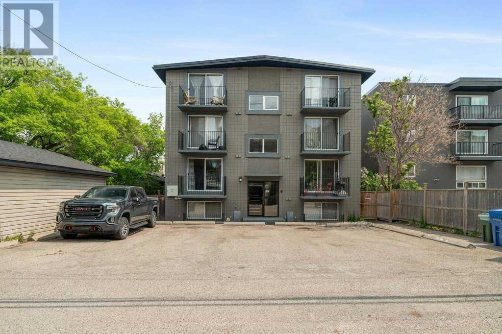 Single Family House for Sale in    Street SW Bankview Calgary 