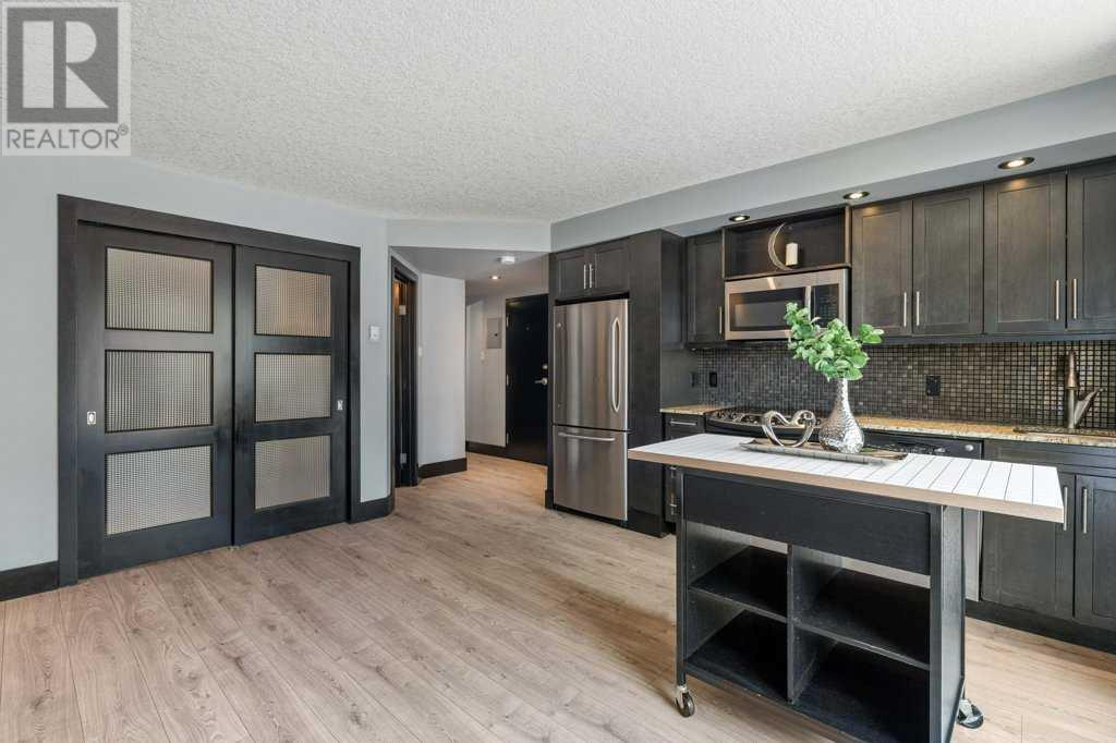 Single Family House for Sale in    Street SW Bankview Calgary 