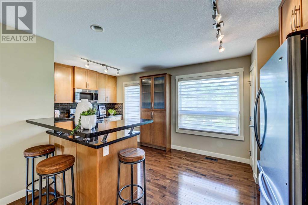Single Family House for Sale in  Aspen Hills Terrace SW Aspen Woods Calgary 
