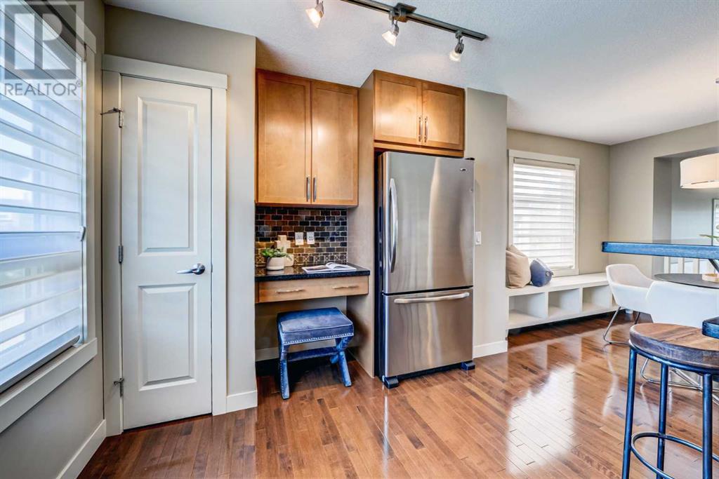 Single Family House for Sale in  Aspen Hills Terrace SW Aspen Woods Calgary 