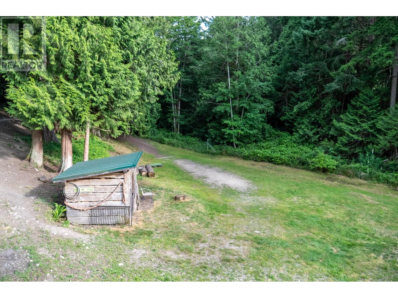 5574 HOOSON ROAD, Pender Island