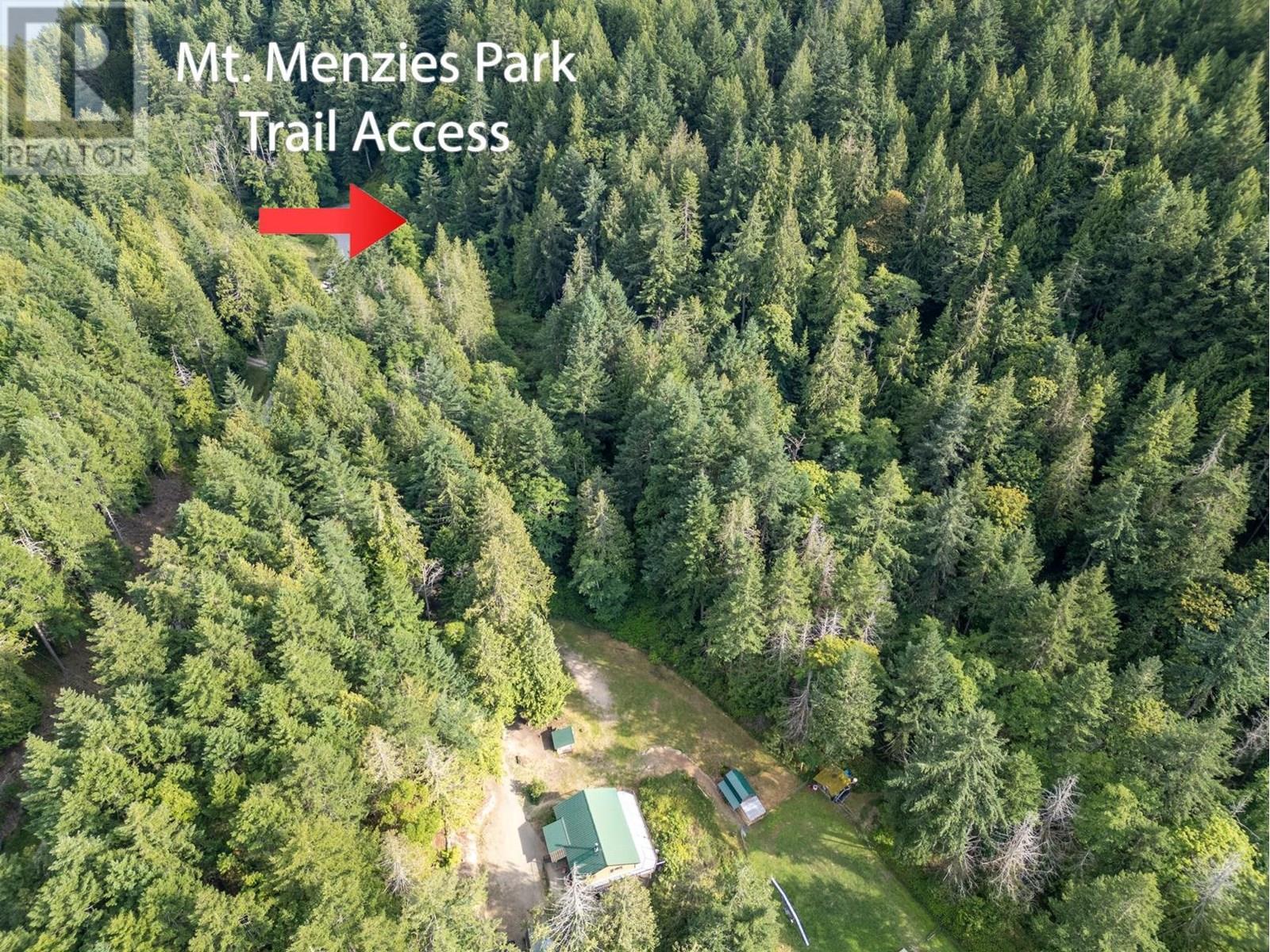 5574 HOOSON ROAD, Pender Island