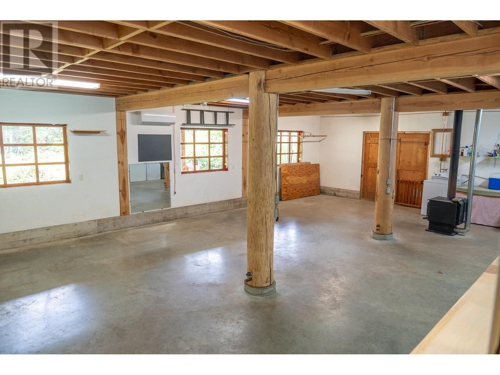 5574 HOOSON ROAD, Pender Island