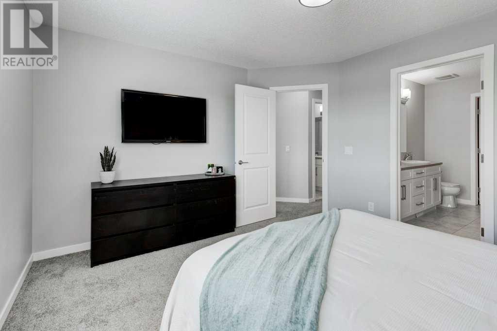 Single Family House for Sale in  Legacy Reach Manor SE Legacy Calgary 