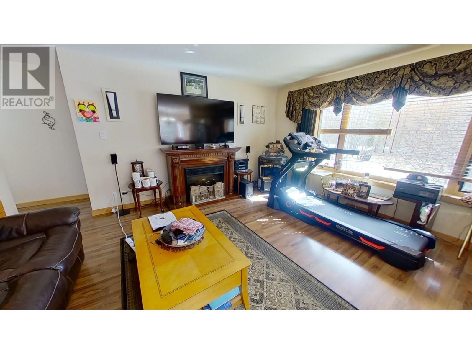 Photo 15 of 13514 Robin Road, Charlie Lake BC