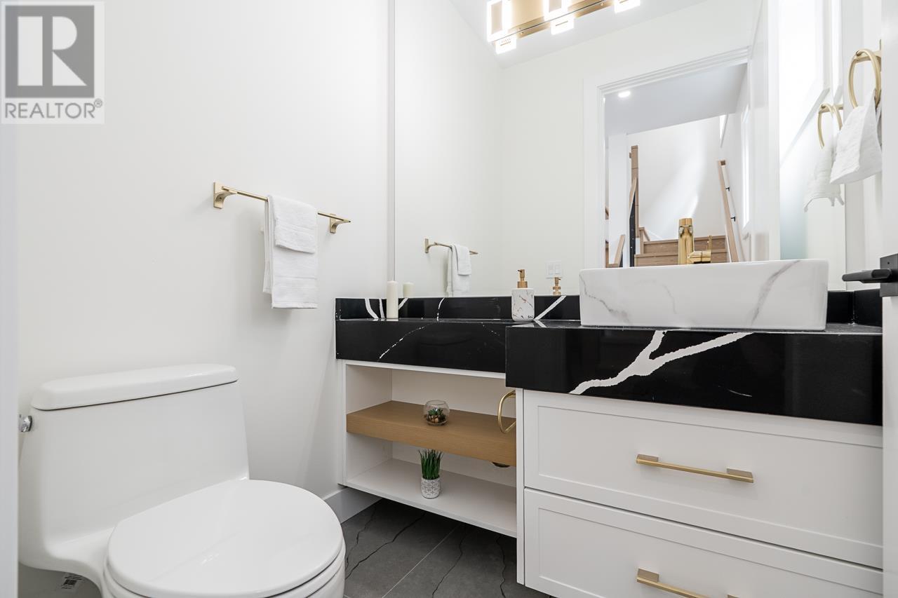 Photo 12 of 1 4855 Dumfries Street, Vancouver BC