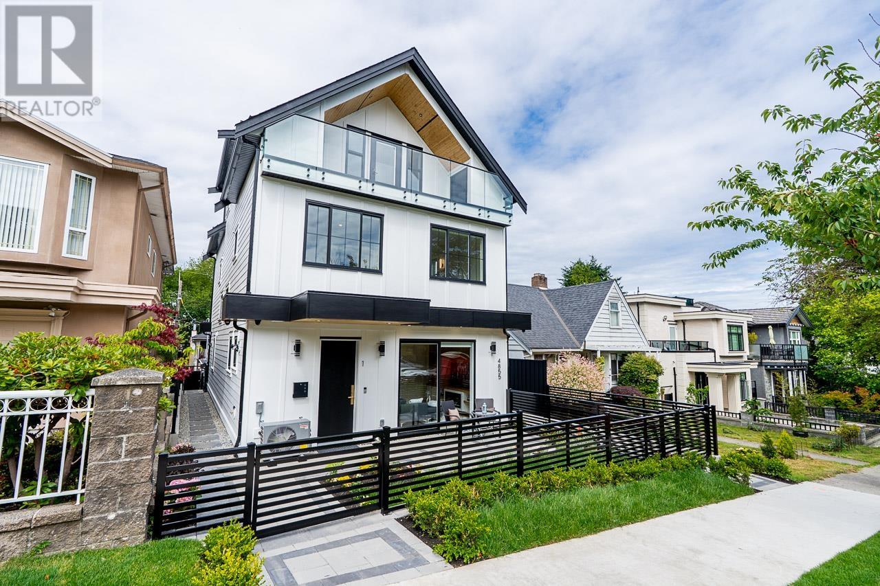 Photo 3 of 1 4855 Dumfries Street, Vancouver BC