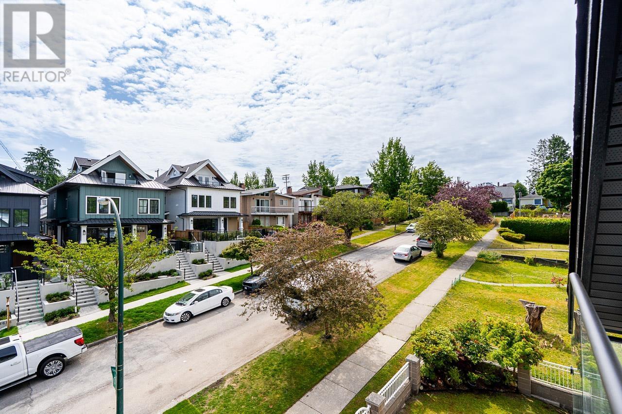 Photo 28 of 1 4855 Dumfries Street, Vancouver BC