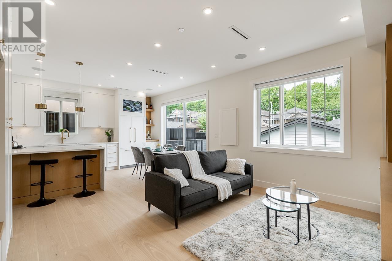 Photo 2 of 2 4855 Dumfries Street, Vancouver BC