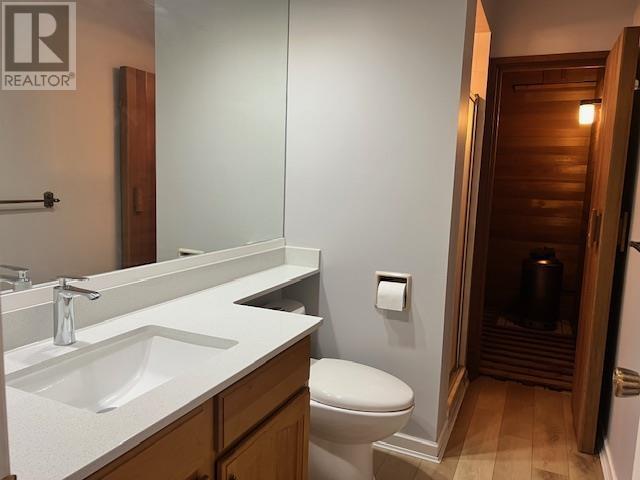 Photo 3 of 4328 Fortune Avenue, Richmond BC