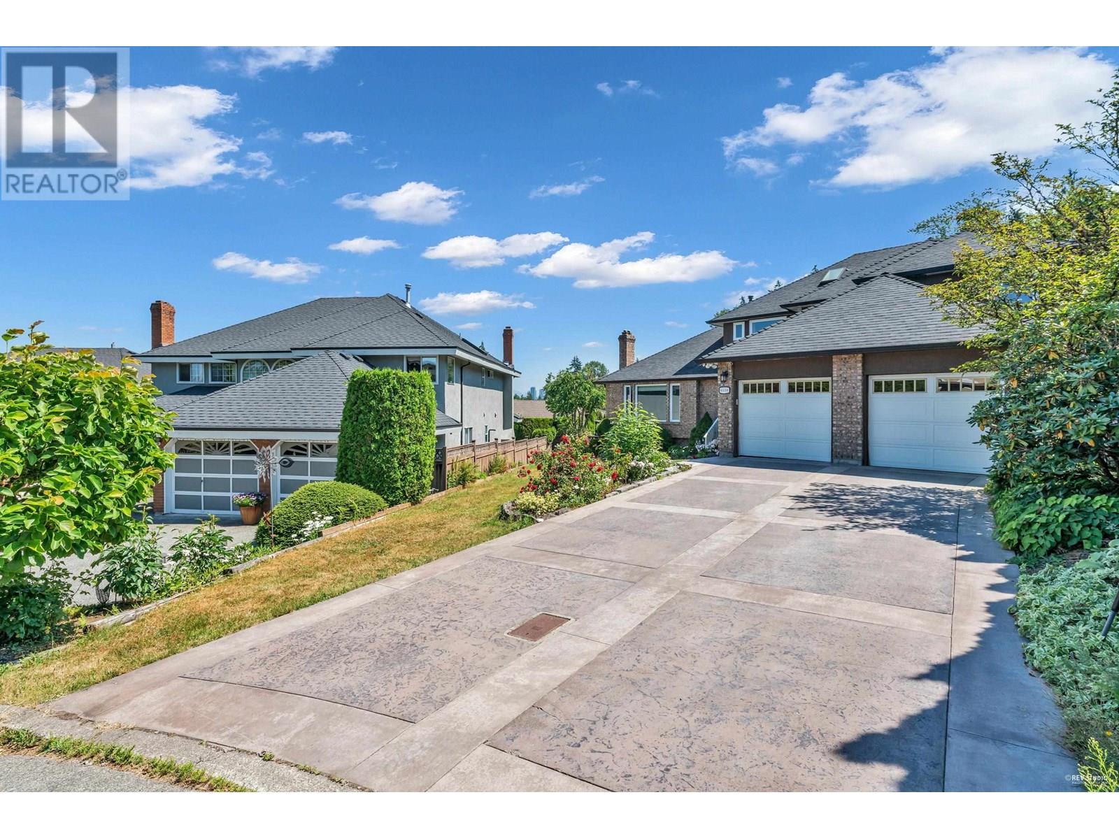 Photo 2 of 6550 Albery Place, Burnaby BC
