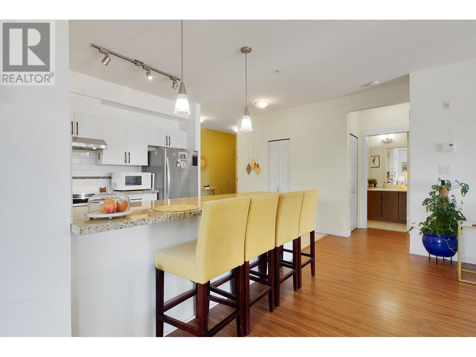 320 12350 HARRIS ROAD, Pitt Meadows real estate listing R3019375