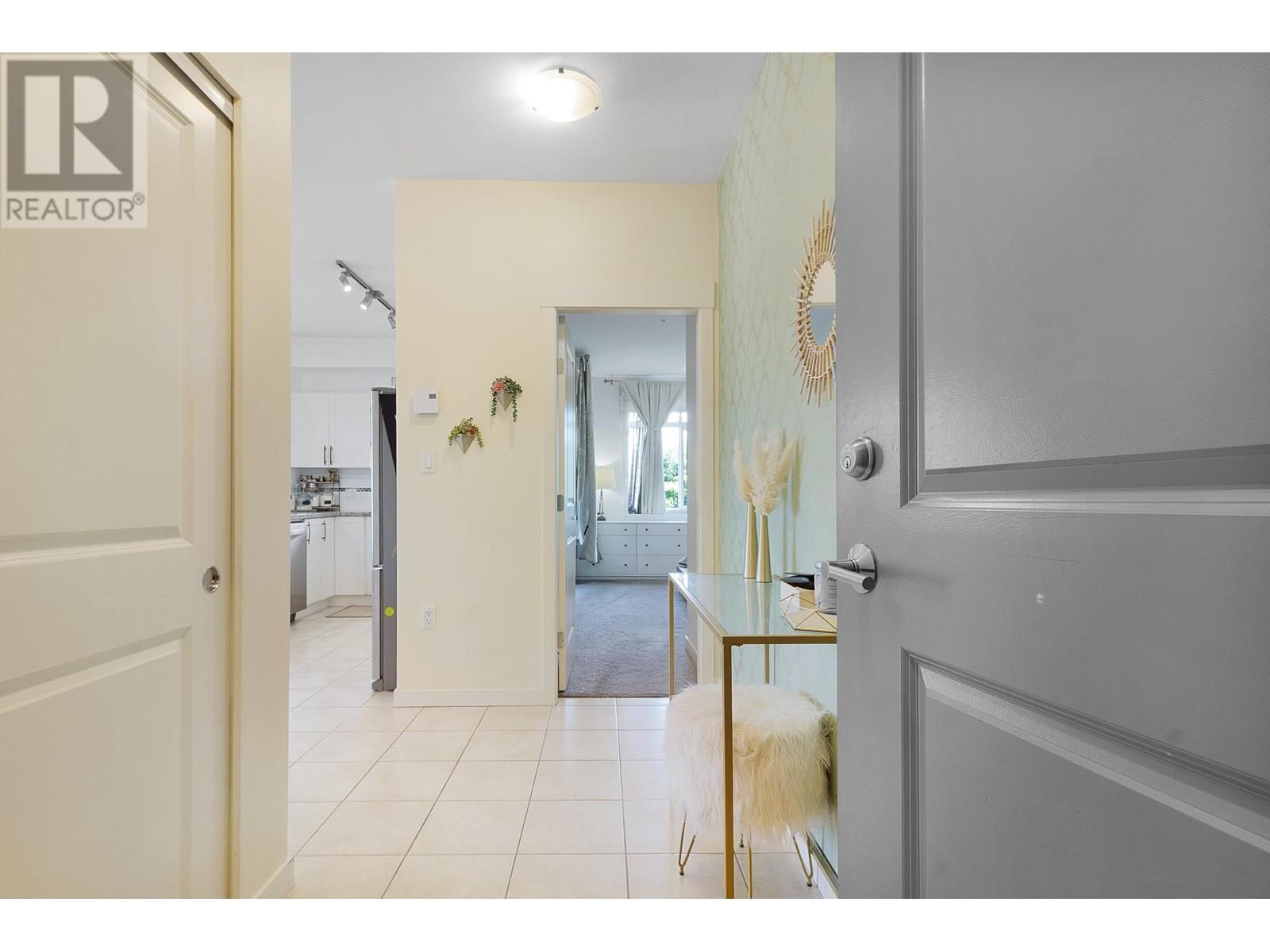 320 12350 HARRIS ROAD, Pitt Meadows real estate listing R3019375