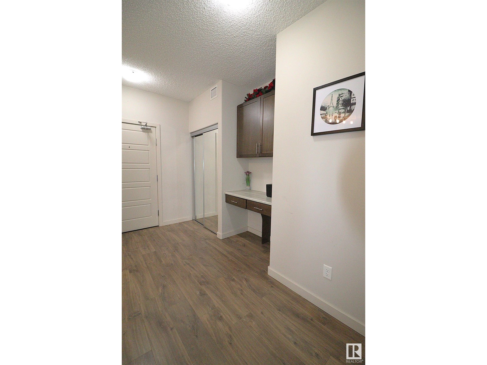 Photo 10 of 110 1144 Adamson Dr Sw, Edmonton AB