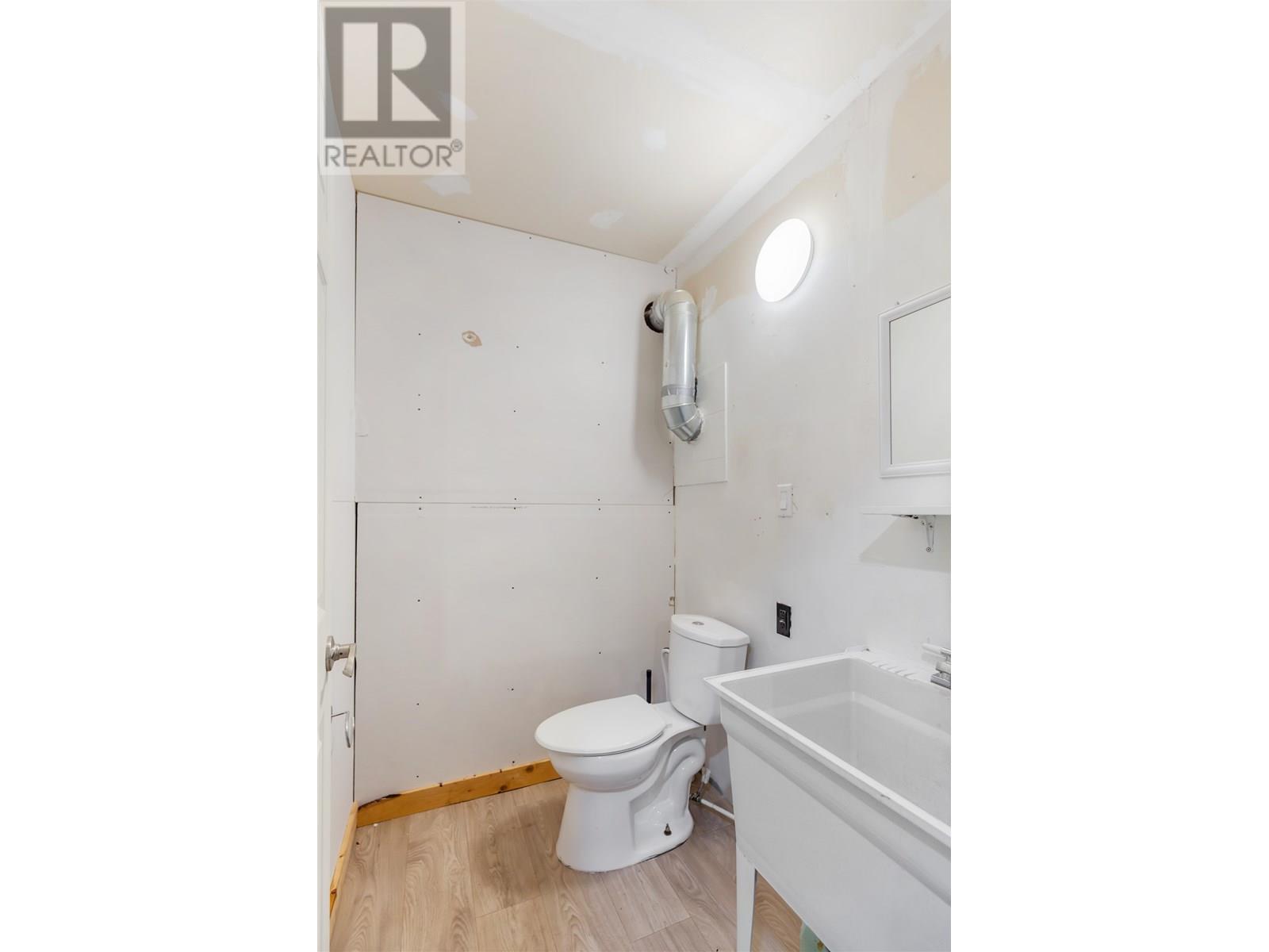 Photo 25 of 3416 Hayman Crescent, Quesnel BC
