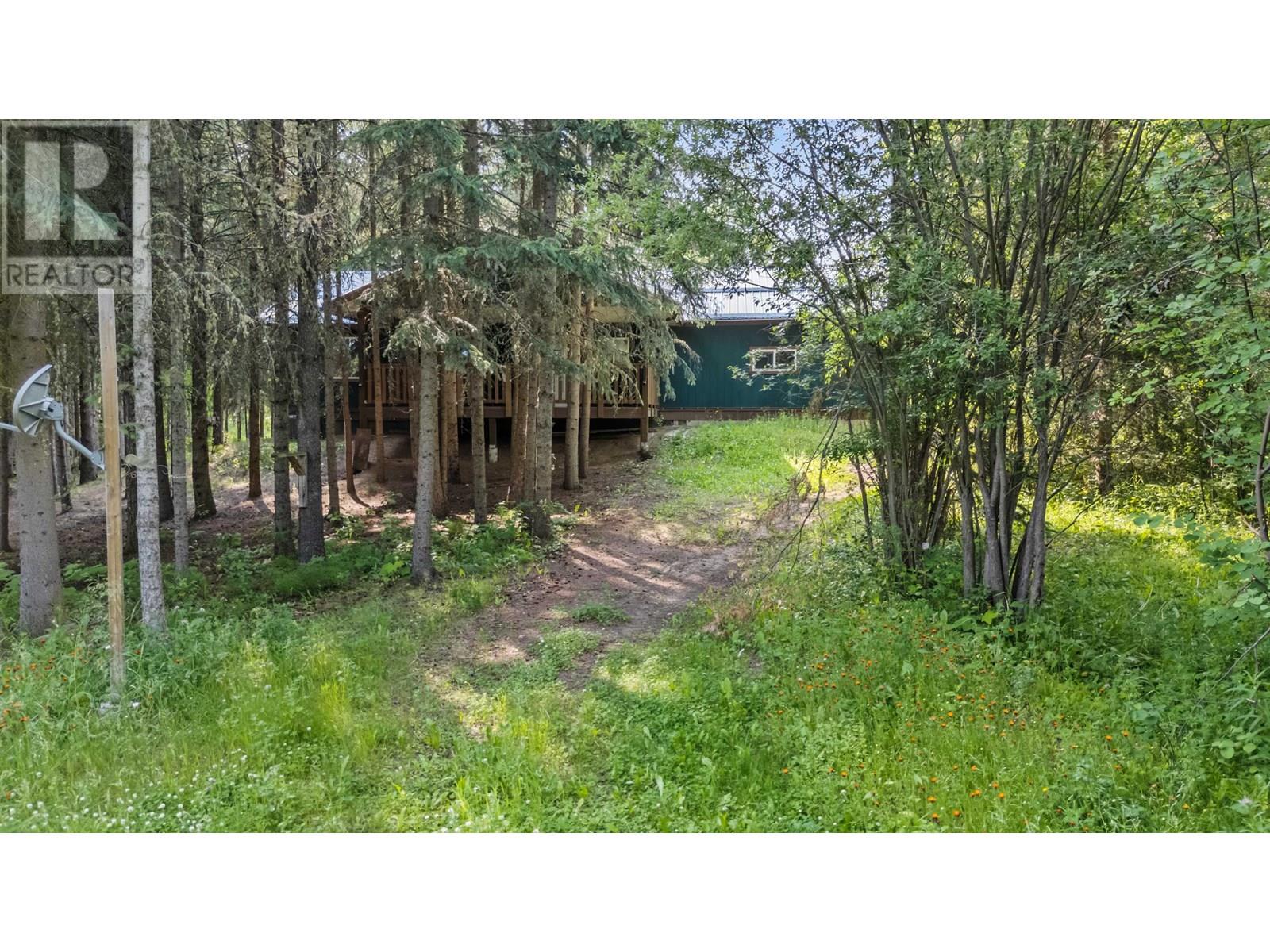 Photo 2 of 3416 Hayman Crescent, Quesnel BC