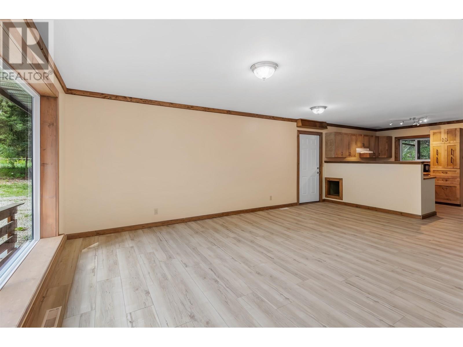 Photo 19 of 3416 Hayman Crescent, Quesnel BC
