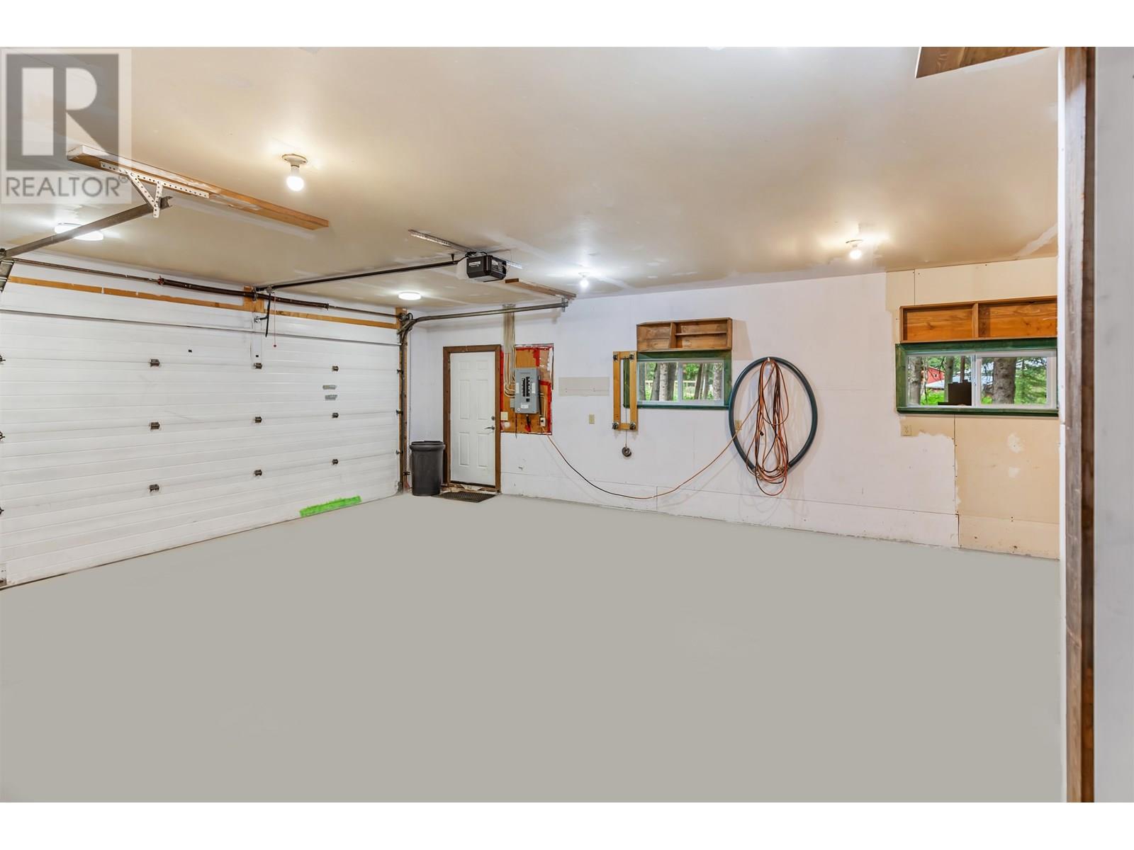 Photo 33 of 3416 Hayman Crescent, Quesnel BC