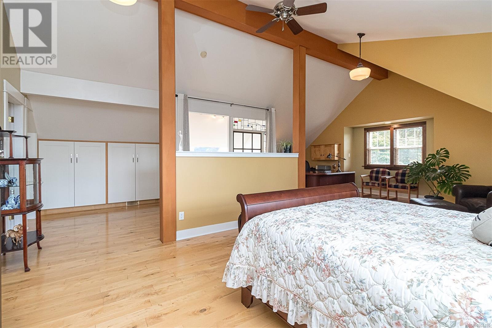 Photo 18 of 281 Bessborough Ave, View Royal BC