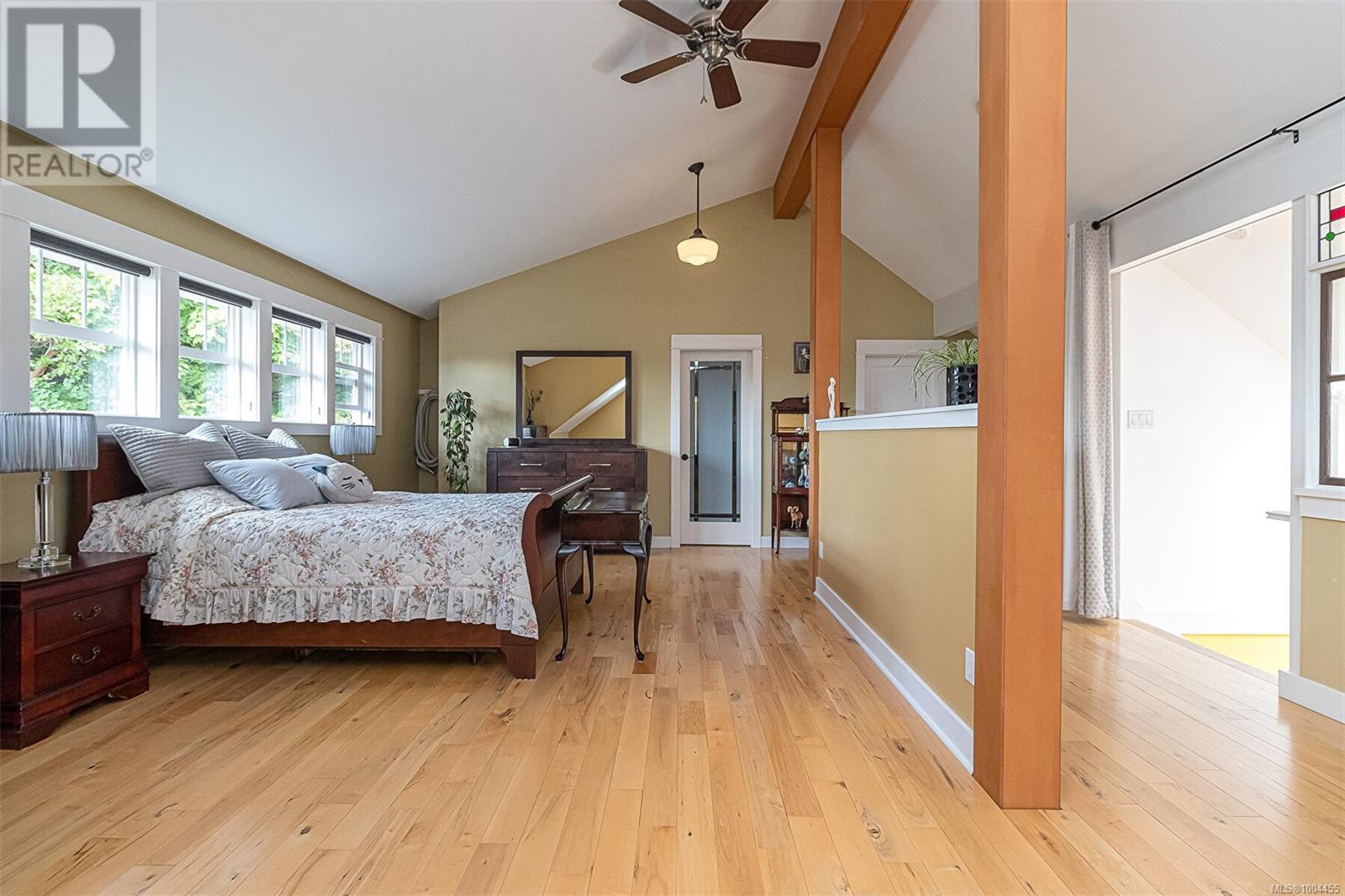 Photo 21 of 281 Bessborough Ave, View Royal BC