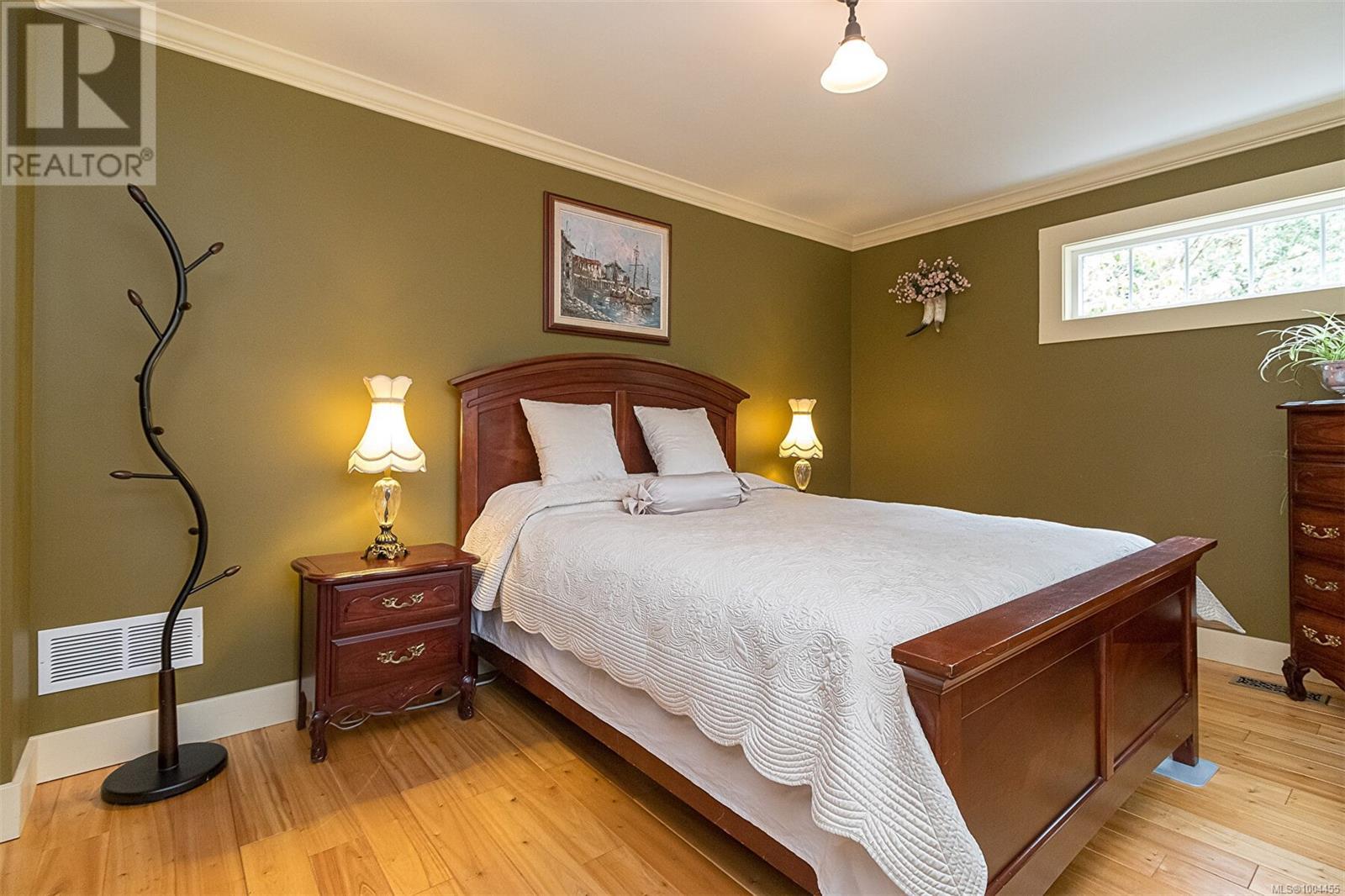 Photo 26 of 281 Bessborough Ave, View Royal BC