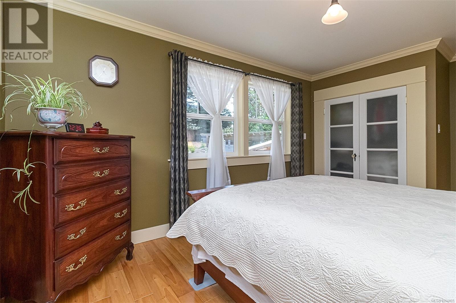 Photo 27 of 281 Bessborough Ave, View Royal BC