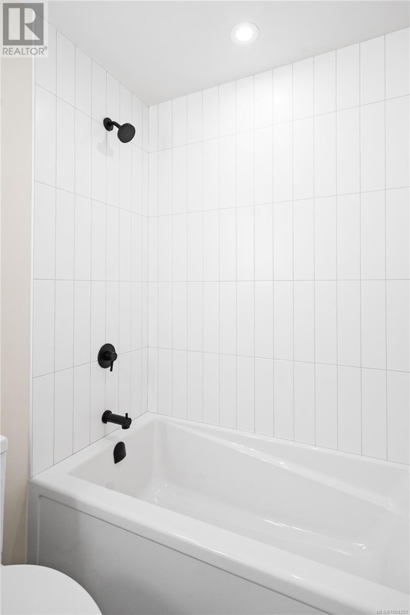 205 947 Whirlaway Cres, Langford