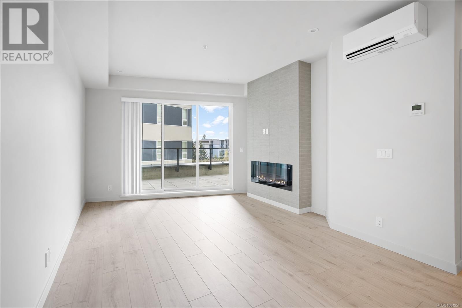 205 947 Whirlaway Cres, Langford