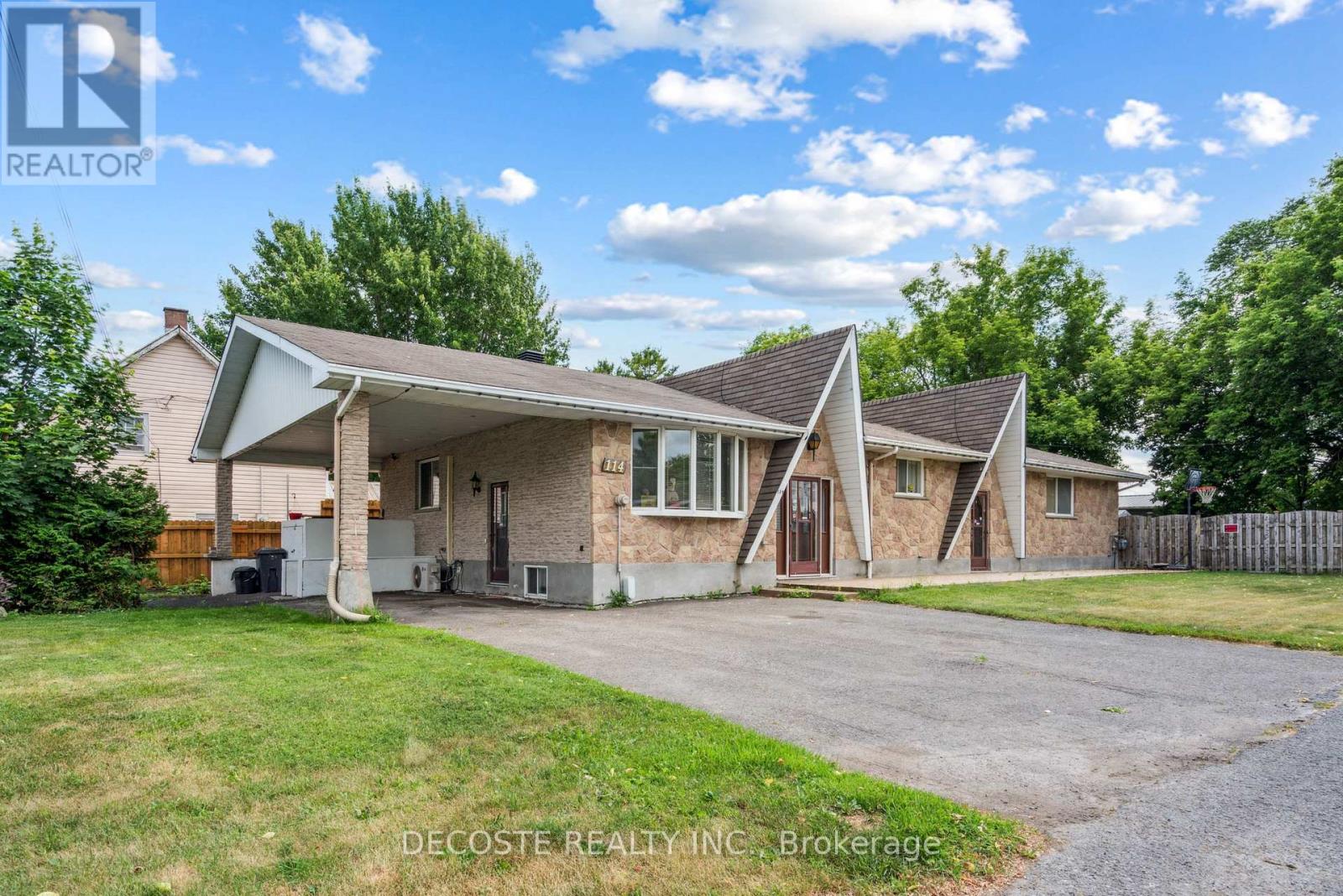 Photo 27 of 114 St George Street W, North Glengarry ON