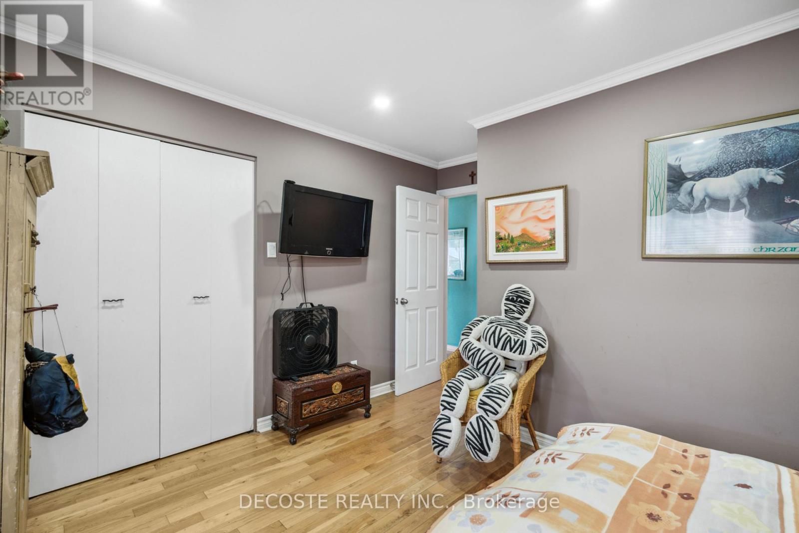 Photo 32 of 114 St George Street W, North Glengarry ON
