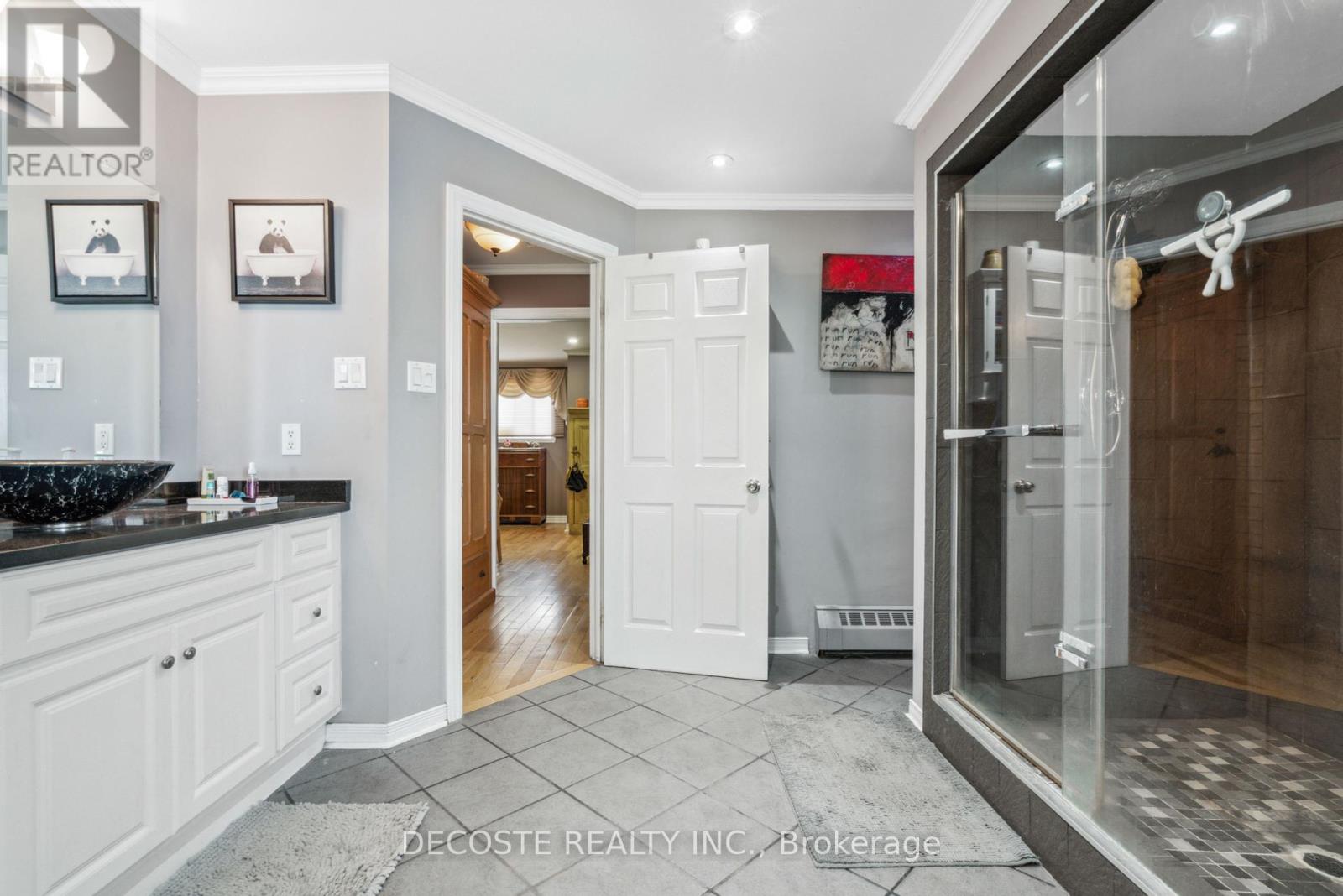 Photo 2 of 114 St George Street W, North Glengarry ON