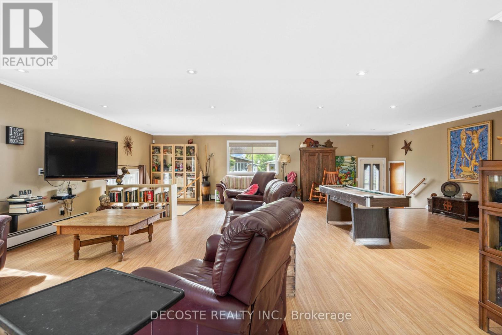 Photo 22 of 114 St George Street W, North Glengarry ON