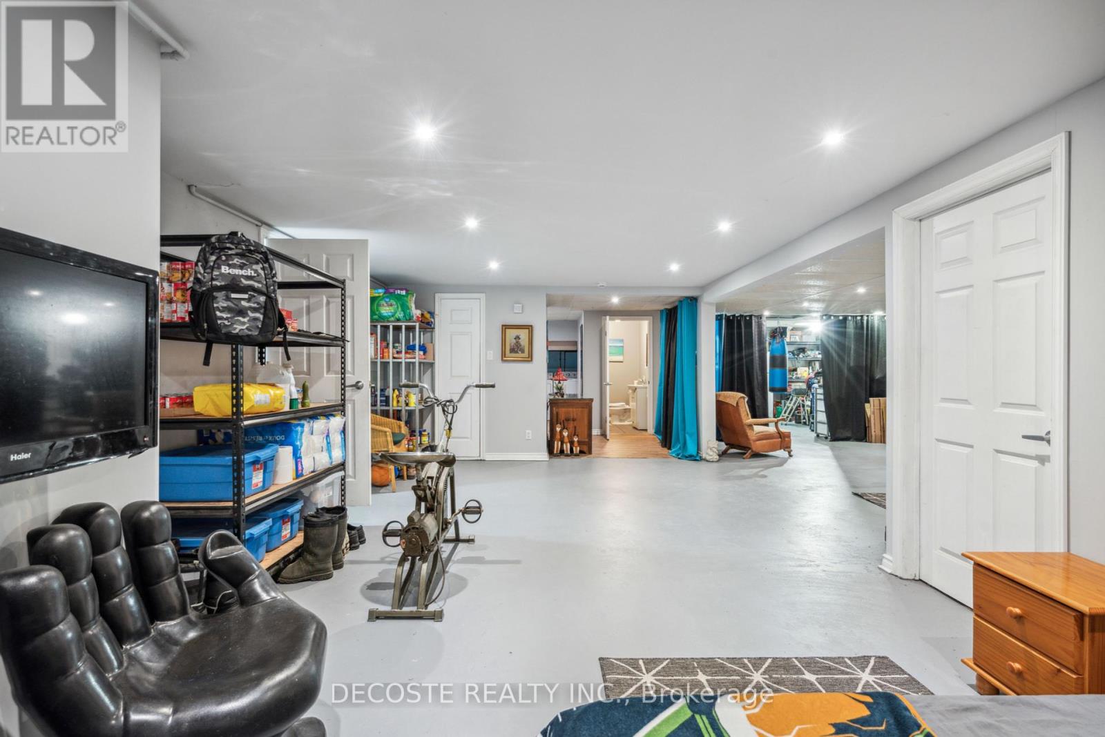 Photo 30 of 114 St George Street W, North Glengarry ON