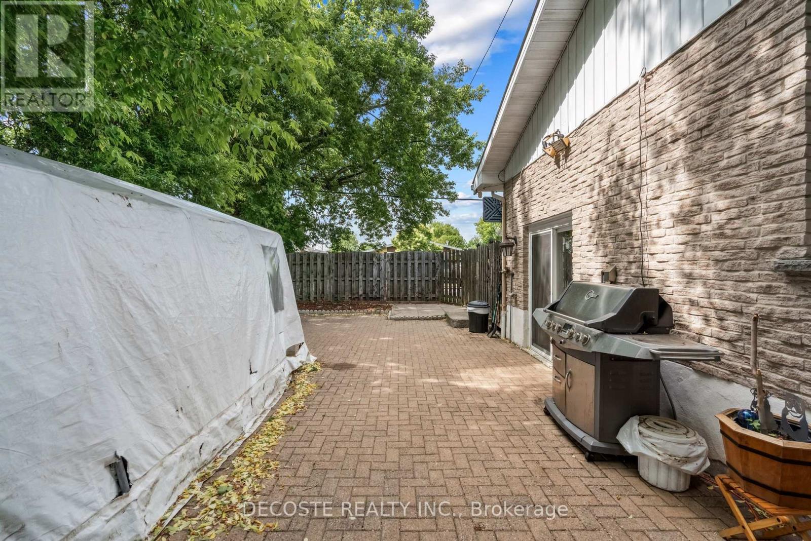 Photo 40 of 114 St George Street W, North Glengarry ON