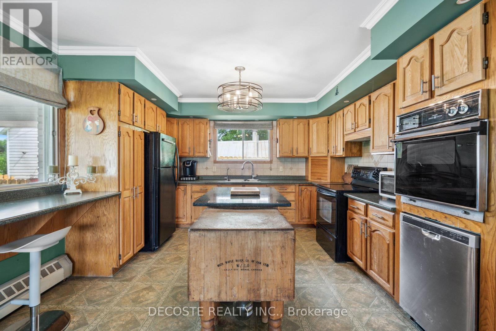 Photo 17 of 114 St George Street W, North Glengarry ON