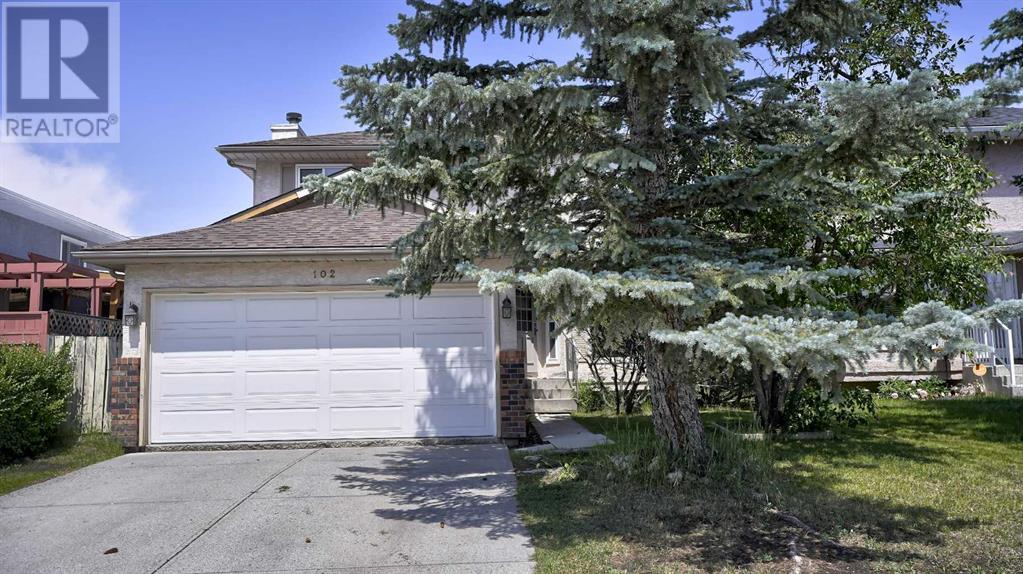 Single Family House for Sale in  Riverglen Drive SE Riverbend Calgary 