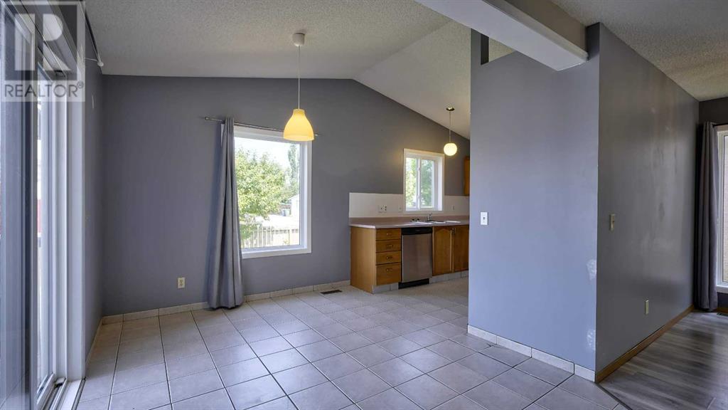 Single Family House for Sale in  Riverglen Drive SE Riverbend Calgary 