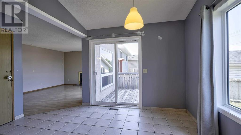 Single Family House for Sale in  Riverglen Drive SE Riverbend Calgary 