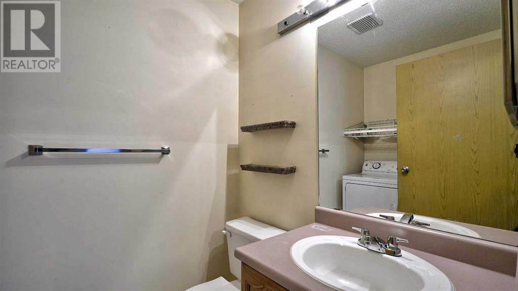 Single Family House for Sale in  Riverglen Drive SE Riverbend Calgary 