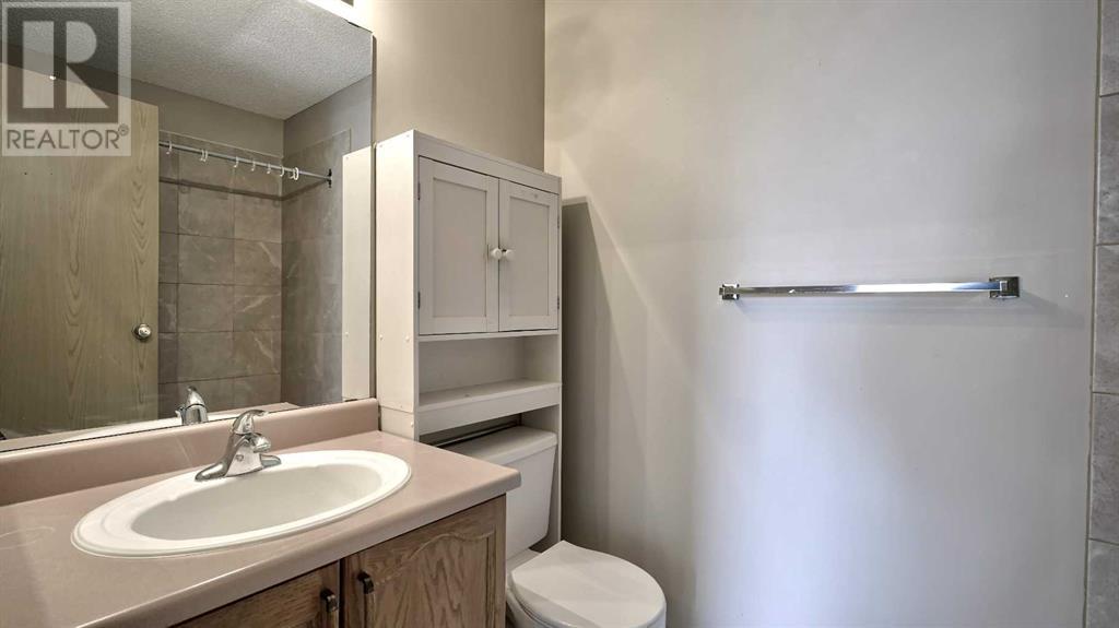 Single Family House for Sale in  Riverglen Drive SE Riverbend Calgary 