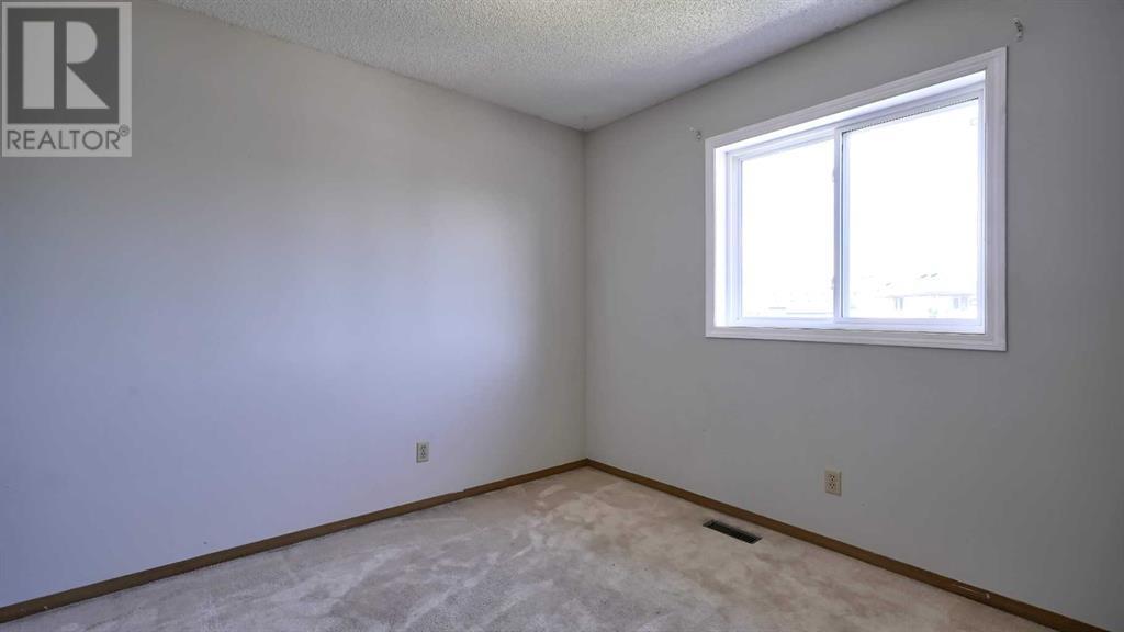 Single Family House for Sale in  Riverglen Drive SE Riverbend Calgary 