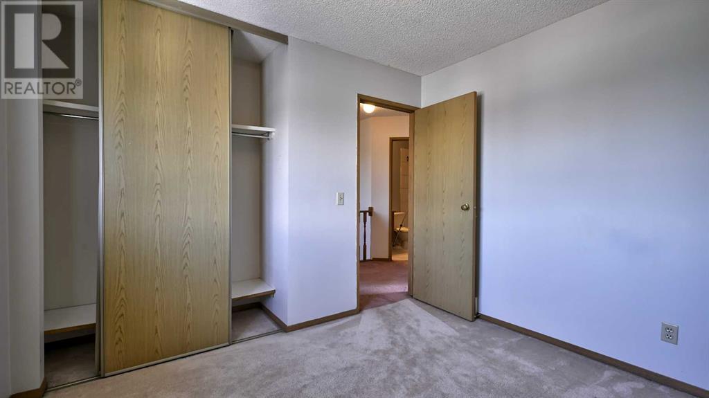 Single Family House for Sale in  Riverglen Drive SE Riverbend Calgary 