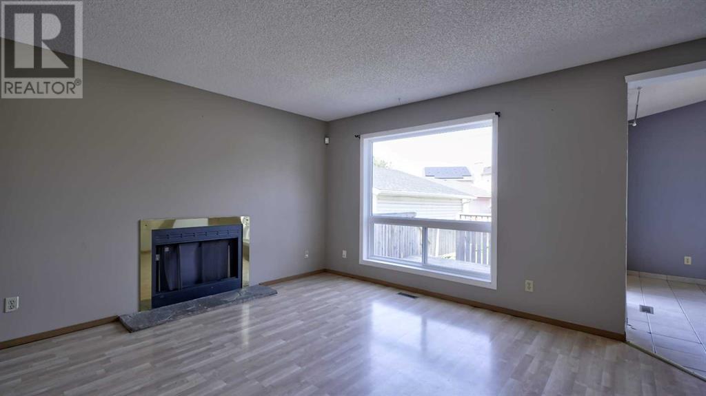 Single Family House for Sale in  Riverglen Drive SE Riverbend Calgary 
