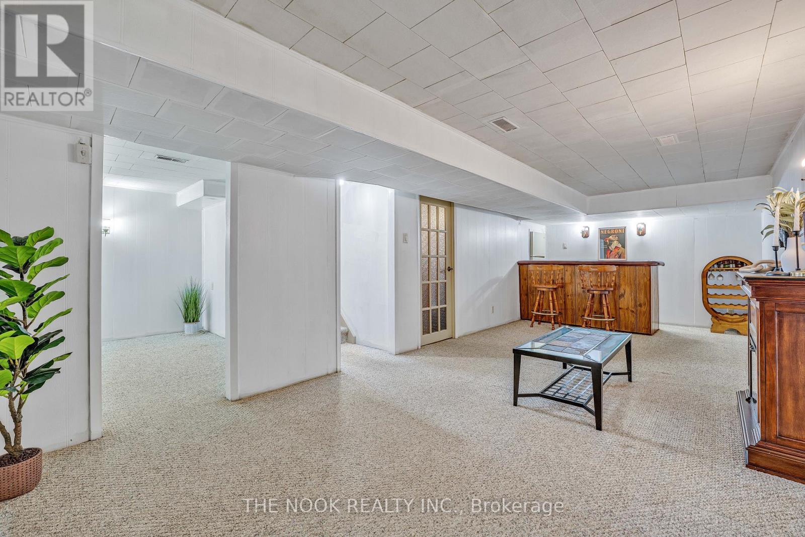 Photo 13 of 21 Rideau Crescent, Peterborough ON
