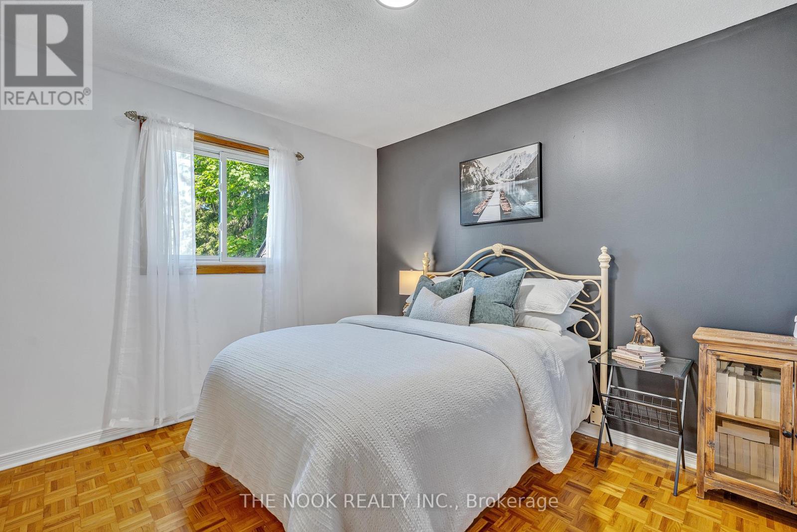 Photo 12 of 21 Rideau Crescent, Peterborough ON