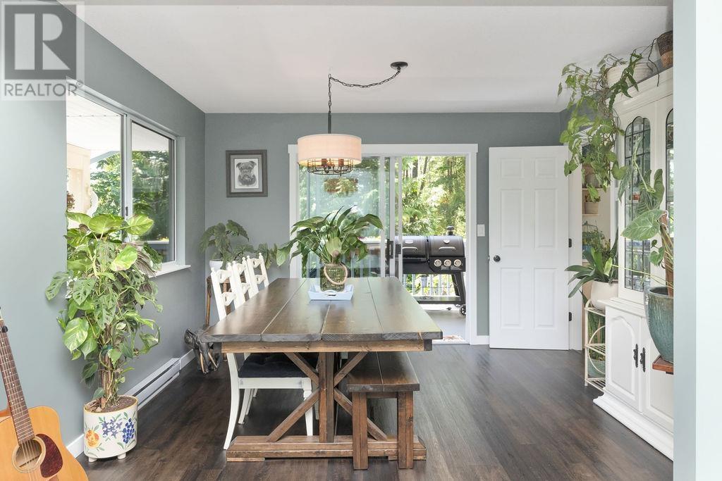 5549 SANS SOUCI ROAD, Halfmoon Bay