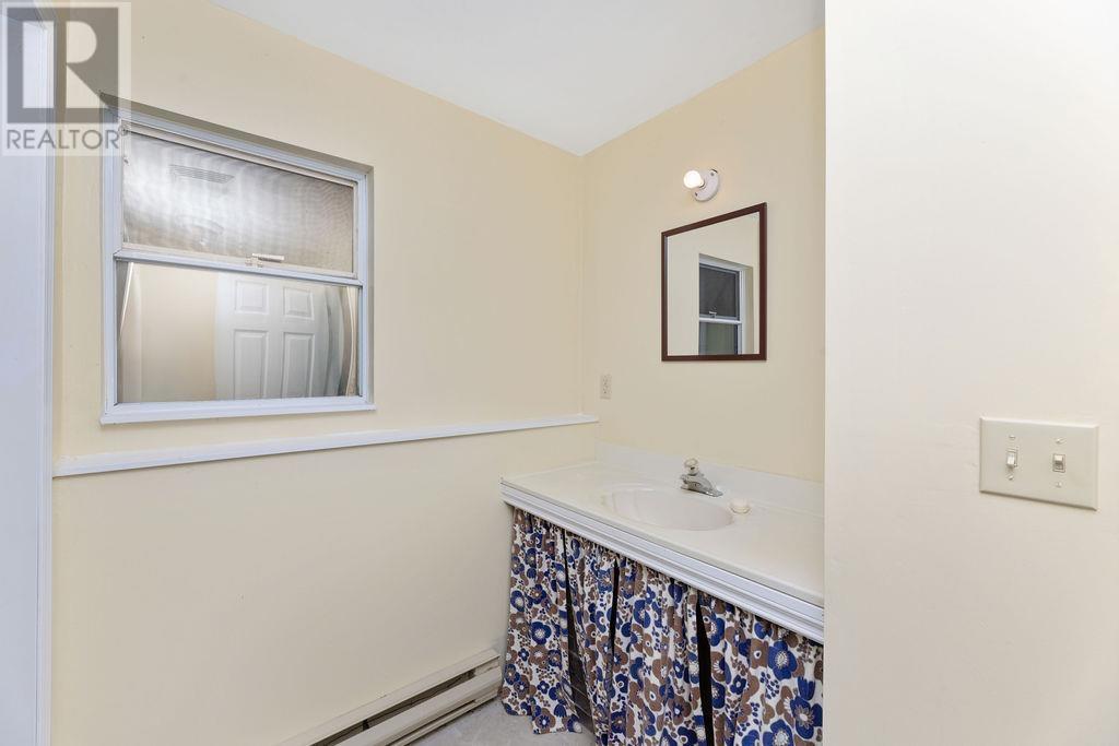 5549 SANS SOUCI ROAD, Halfmoon Bay